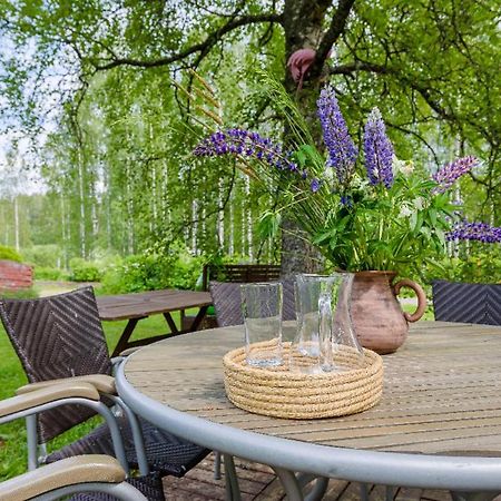 Poppelstrand Nuuksio, Pet Friendly Guest Apartment Екстериор снимка