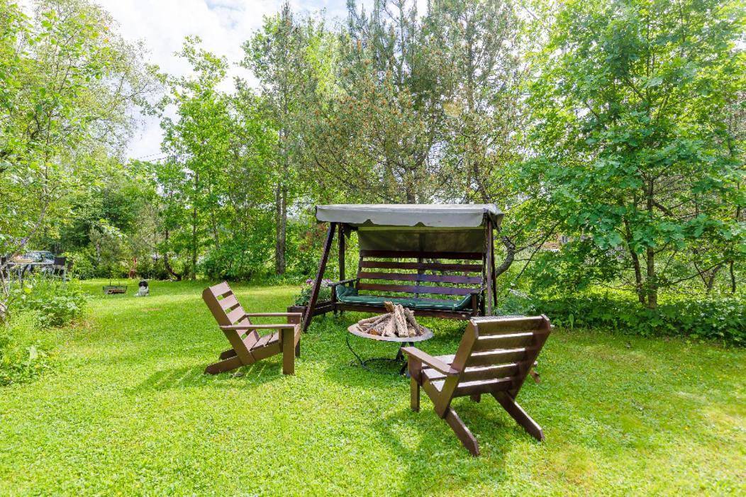 Poppelstrand Nuuksio, Pet Friendly Guest Apartment Екстериор снимка