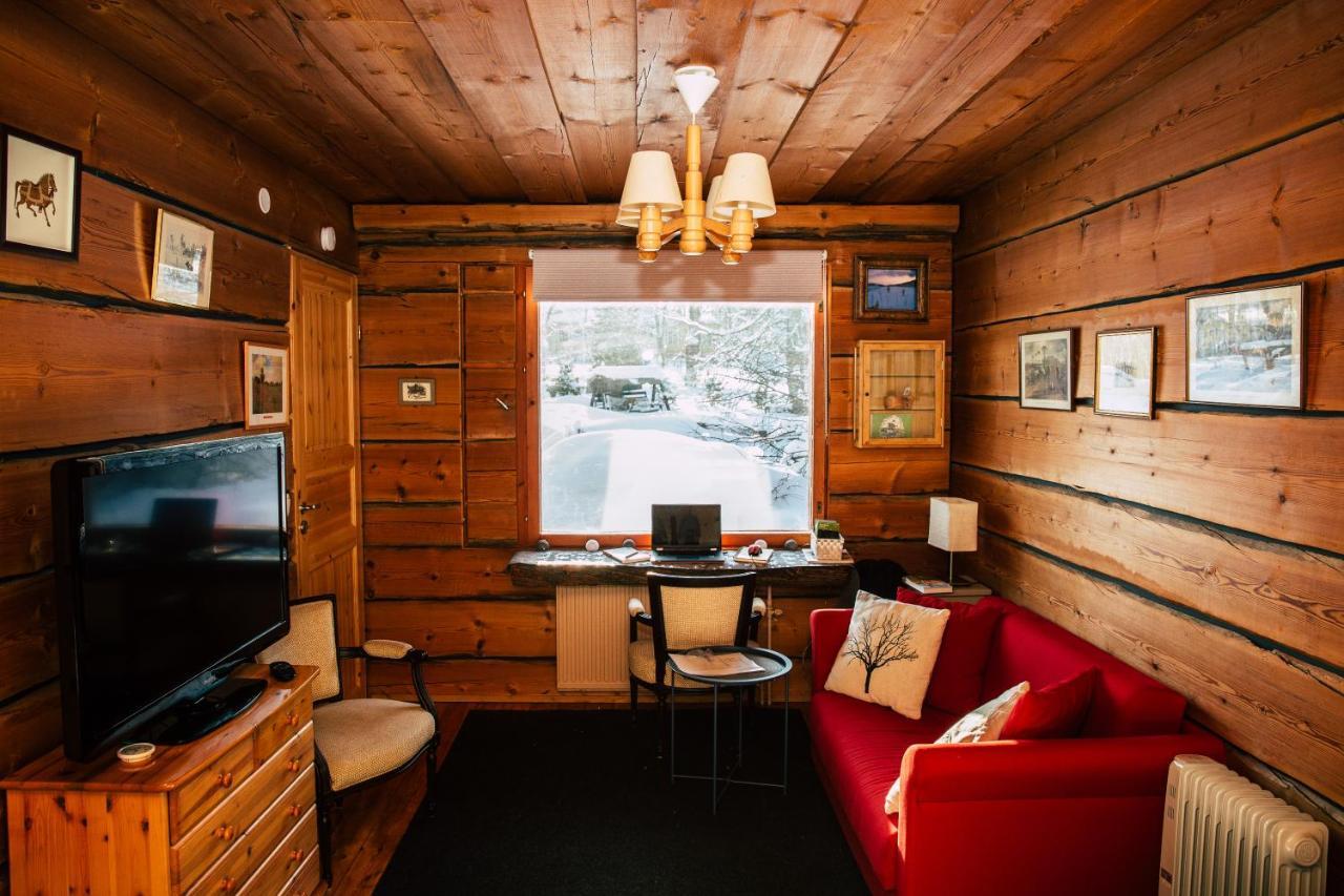 Poppelstrand Nuuksio, Pet Friendly Guest Apartment Екстериор снимка